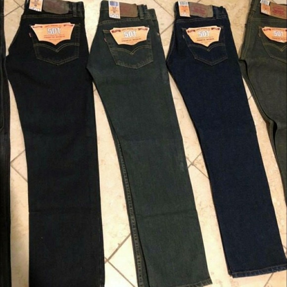 Men Levi's jeans - Picture 3 of 4